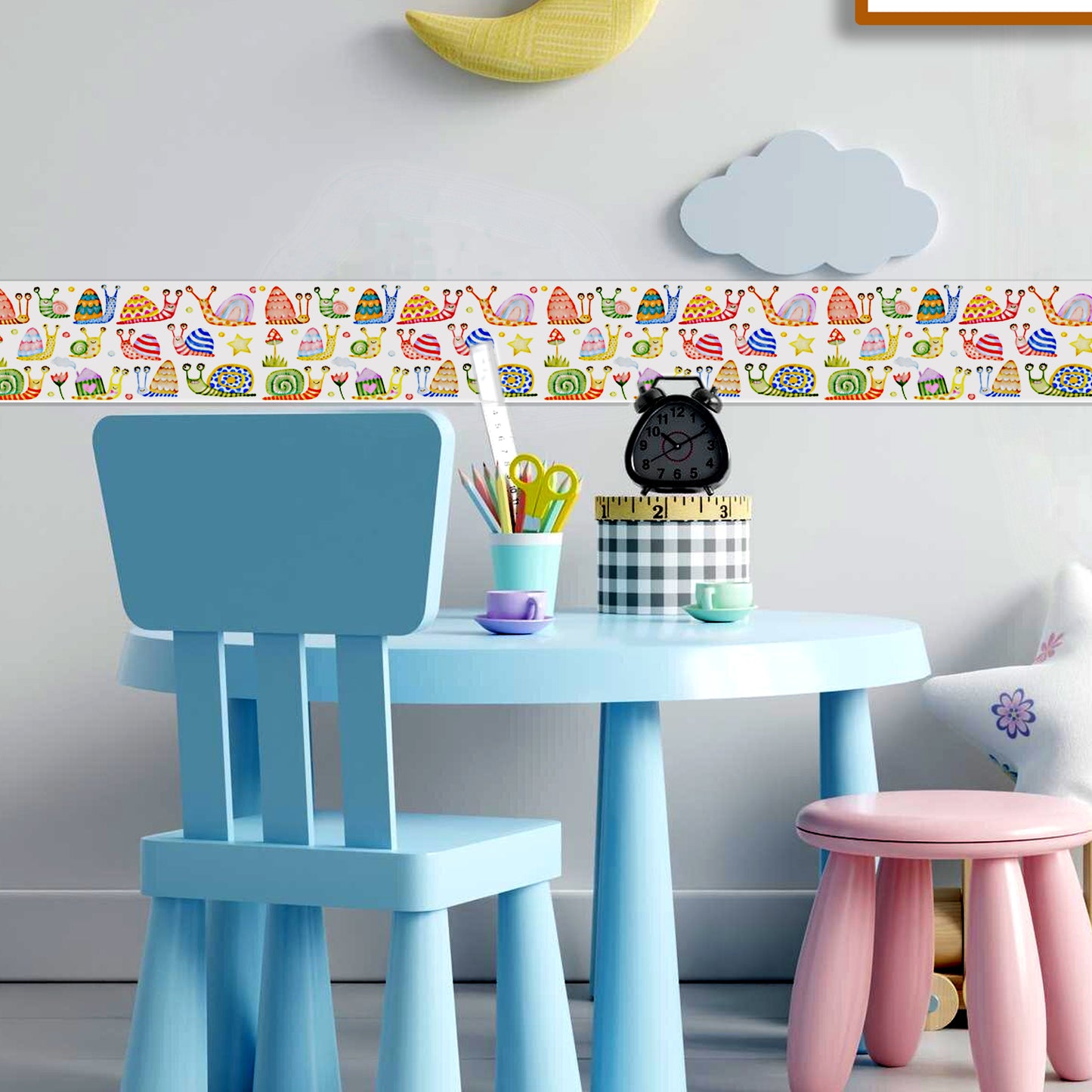 Bordo murale "Lumache" Greca decorativa per pareti cameretta bambini, adesivo riposizionabile e lavabile, facile applicazione e rimozione. Scopri tutta la collezione