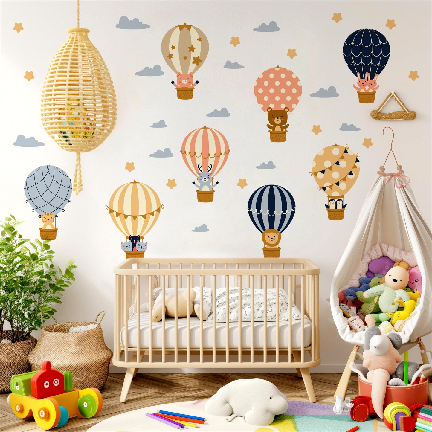 BipBop Stickers "Simpatica mongolfiera" Adesivi murali in tessuto Premium" per bambini attacca e stacca, Sicuri e Atossici. Decora le camerette dei bambini. Unici e creativi (Simpatici mostri)