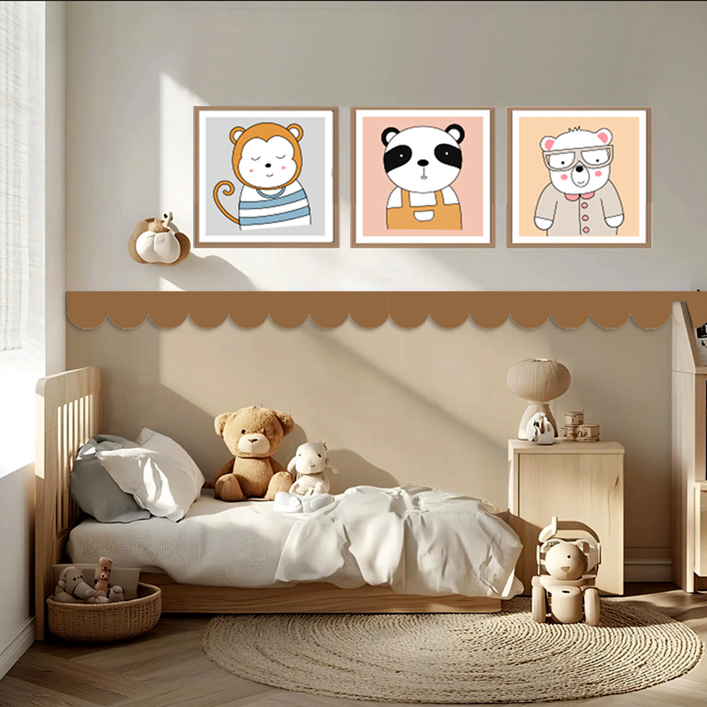 BipBop – Set 3 Quadri Cameretta Bambini con Cornice in Legno Naturale – Decorazioni Parete Cameretta Neonato – Set da Parete per Camera Bimbo e Bimba – mis. 40x50-30x30-40x50-Animals (Animal Tris)