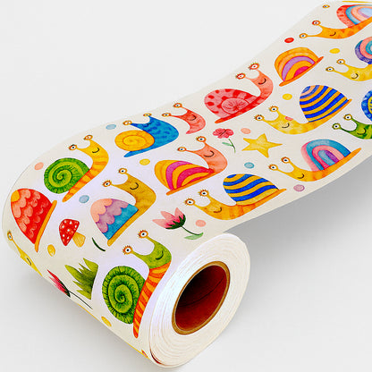 Bordo murale "Lumache" Greca decorativa per pareti cameretta bambini, adesivo riposizionabile e lavabile, facile applicazione e rimozione. Scopri tutta la collezione