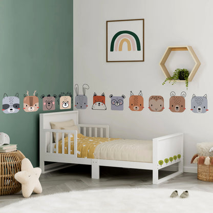 BipBop Stickers "Animals4 25 pezzi" Adesivi murali in tessuto Pemium" per bambini attacca e stacca, Sicuri e Atossici. Decorare pareti e mobili della cameretta dei bambini. Decori unici e creativi!"